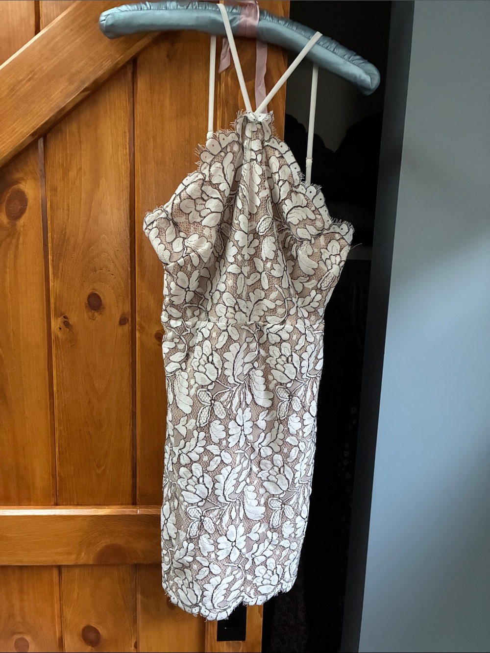 Lulu's Beige and White Lace Floral Halter Dress